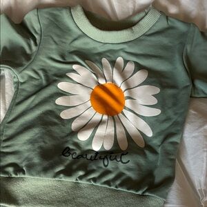 Kids Mint Green Daisy Graphic Sweatshirt - Casual Crewneck